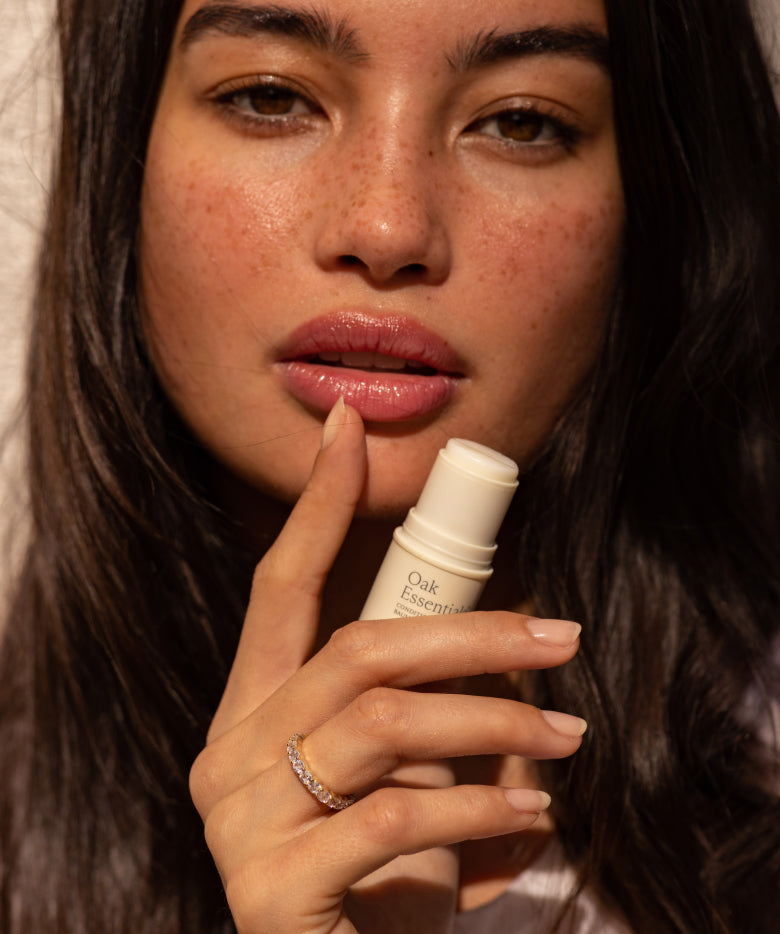 Conditioning Lip Balm Duo Oak Essentials